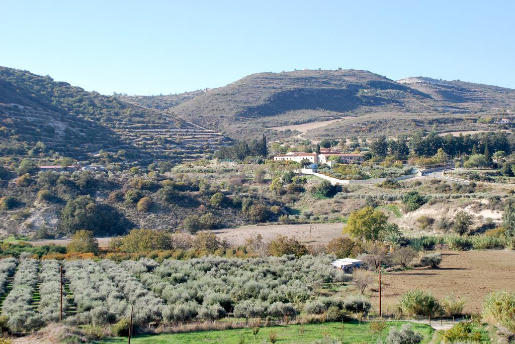 Vavla Rustic Retreat Guest House Екстериор снимка